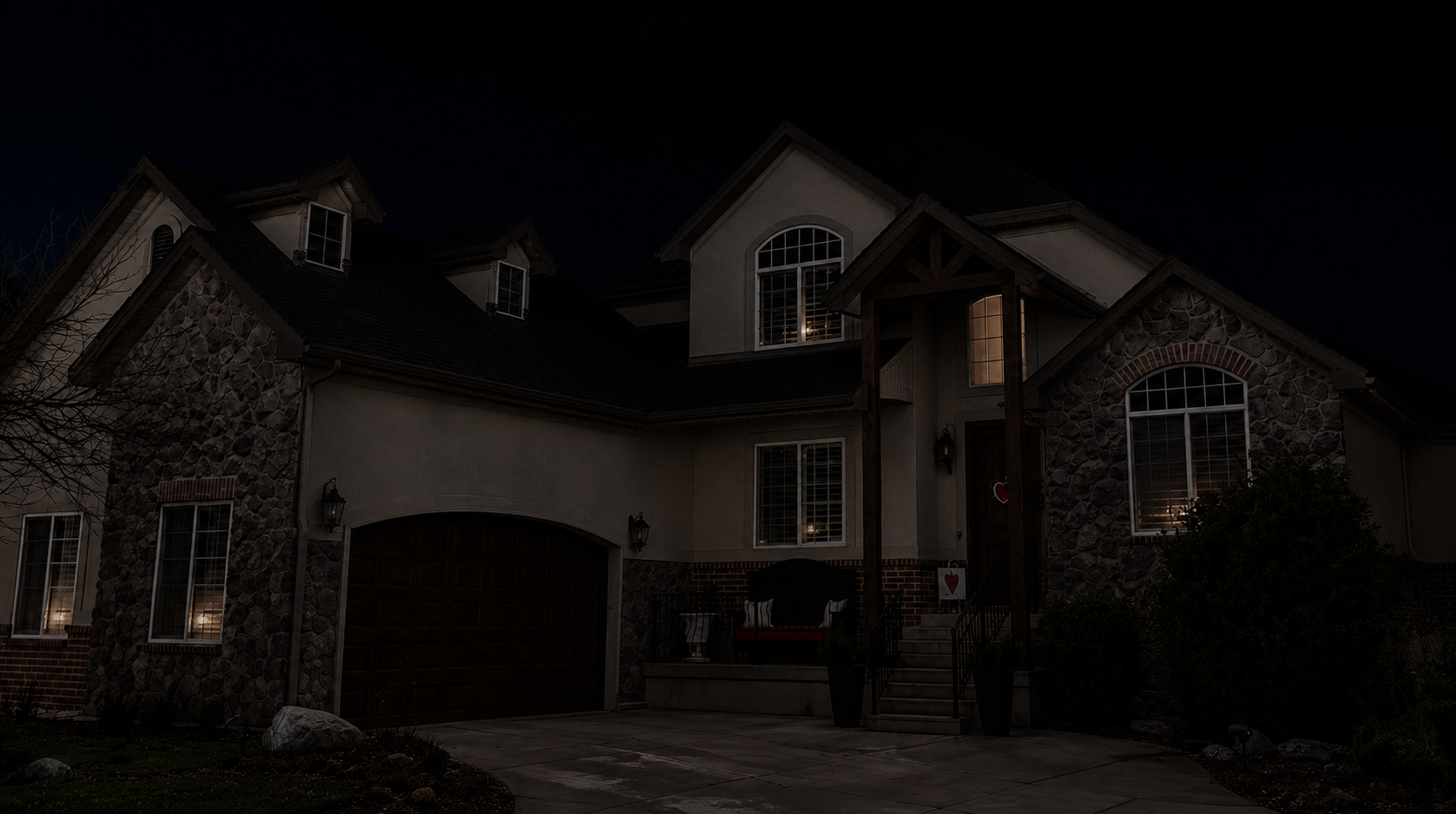 The same house before lighting